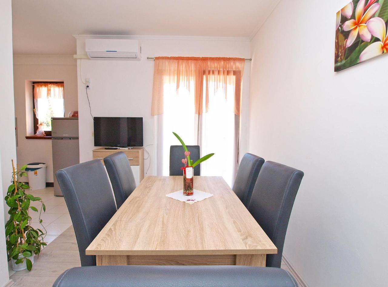 House Smiljana 2059 Villa Воднян Екстериор снимка
